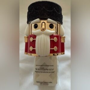 RETIRED Bath & Body Works NUTCRACKER Wallflowers Plug-In Red Gold BRAND Sale NEW